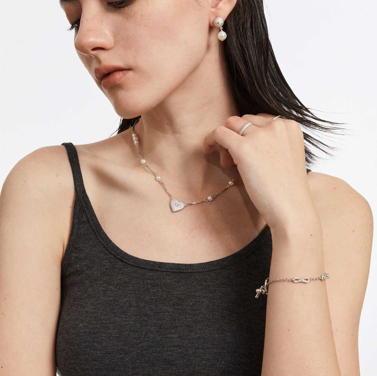 毎日が特別になる!チェーンが美しいペアブレスレット10選