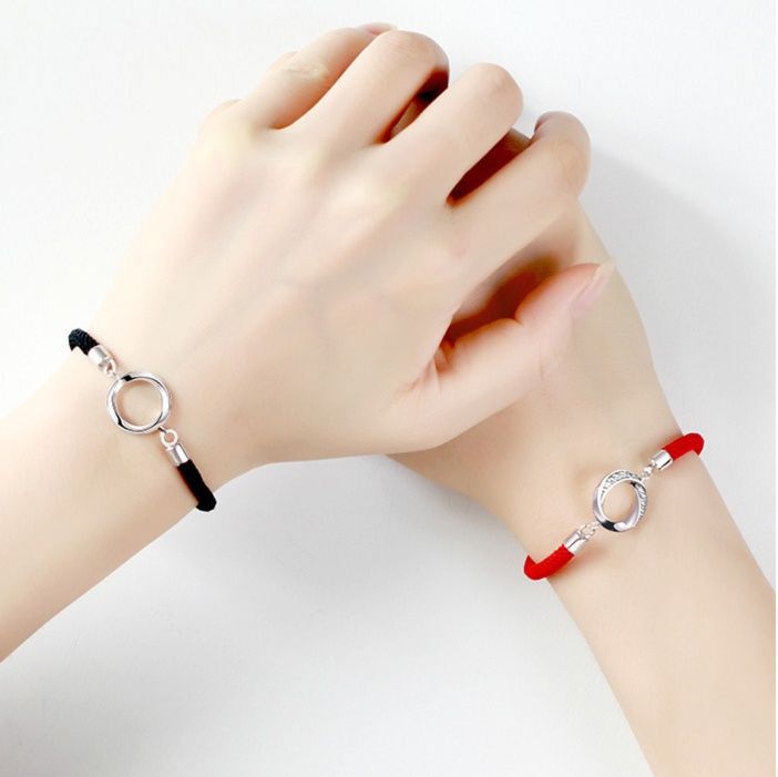 恋人と毎日着けて愛を深める！心が通うペアブレスレット15選