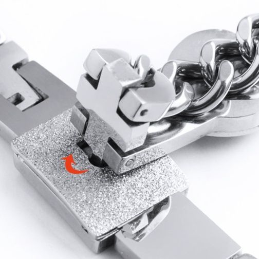 ペアブレスレット 鍵と鍵穴モチーフ同心錠チェーンブレスレット