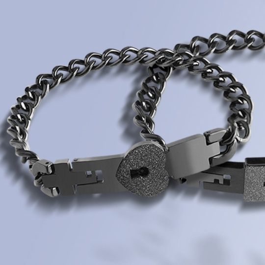 ペアブレスレット 鍵と鍵穴モチーフ同心錠チェーンブレスレット