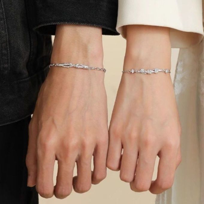 海棠(カイドウ)モチーフ シルバーペアブレスレット ~花と枝が寄り添うロマンチックギフト〜