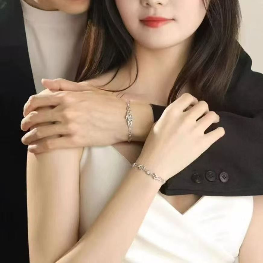 https://fulmo-img-server.com/pairheart/1791946223169_orbso5p8_c6hy1u6n.jpeg