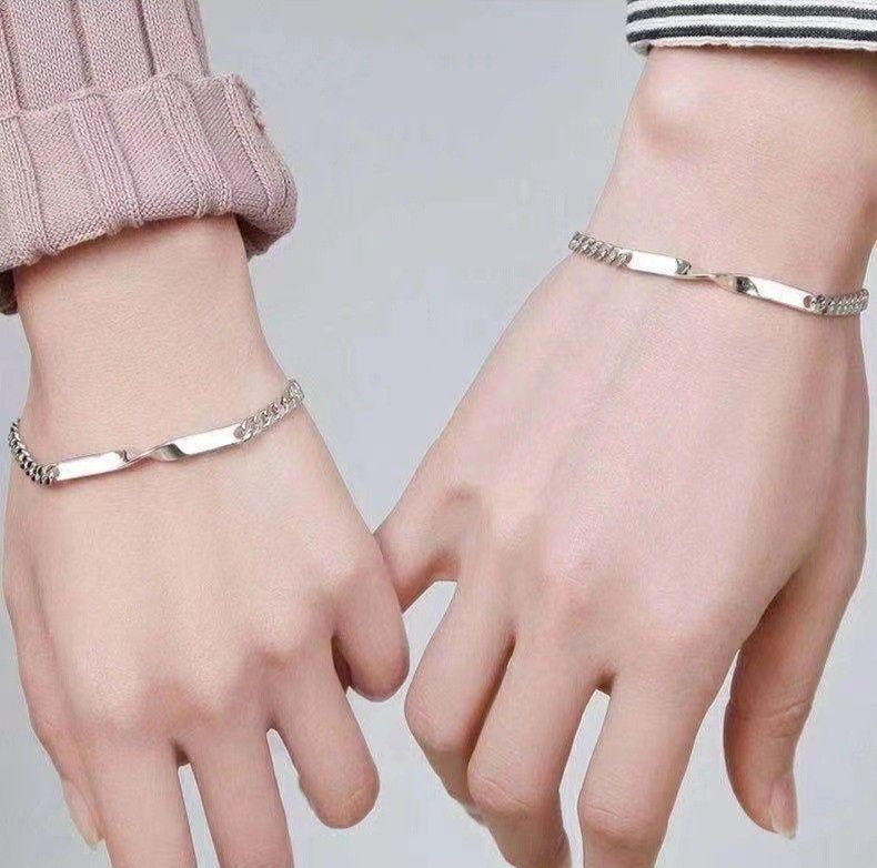 https://fulmo-img-server.com/pairheart/1792124683458_fgntdmlp_xzgkx07i.jpeg