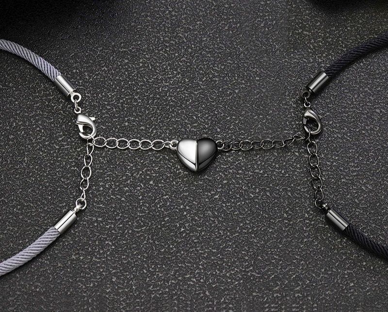 https://fulmo-img-server.com/pairheart/1792734341338_aeomxe9d_j1kk0ijj.jpeg