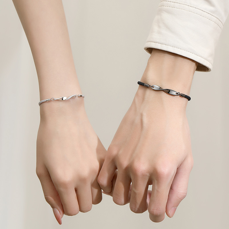 ペアブレスレット 波型デザイン細身ペアブレスレット