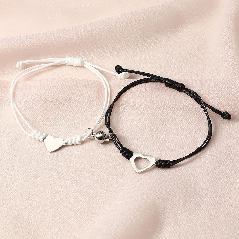 https://fulmo-img-server.com/pairheart/31e246cd-6f0b-4a95-a8da-864d5129b3e5.jpg