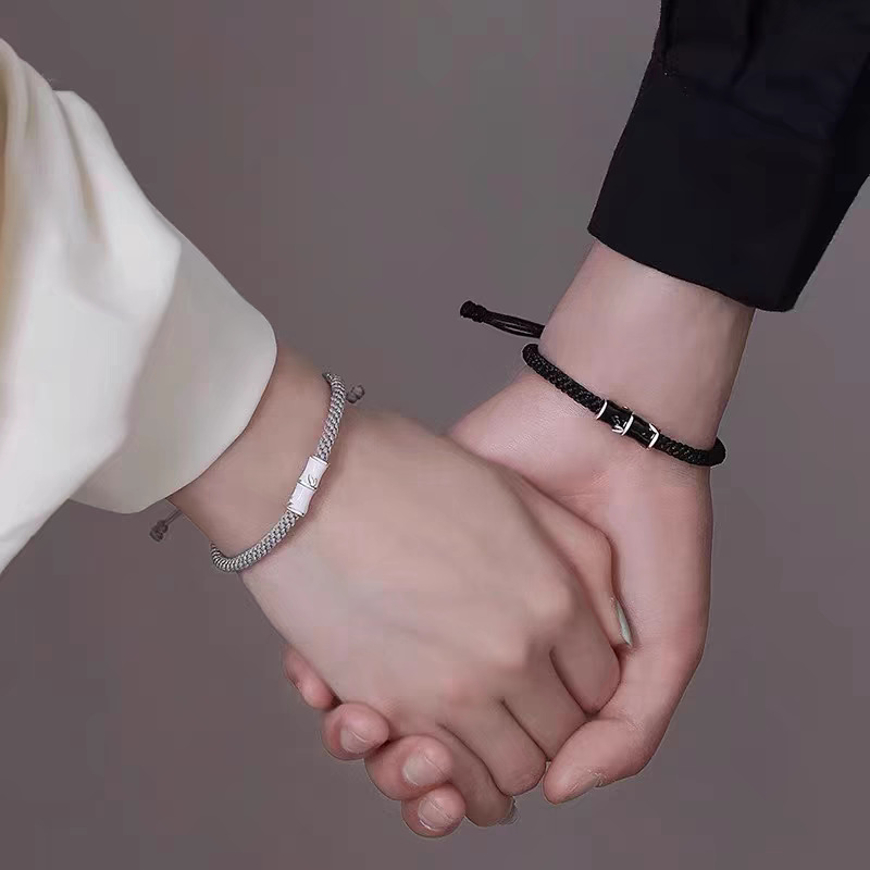 https://fulmo-img-server.com/pairheart/3a8999ea-63ee-45e5-aed6-baf998c2f56d.jpg