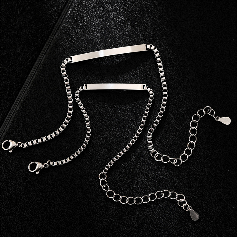 ペアブレスレット 刻印可能プレート付きボックスチェーンペアブレスレット