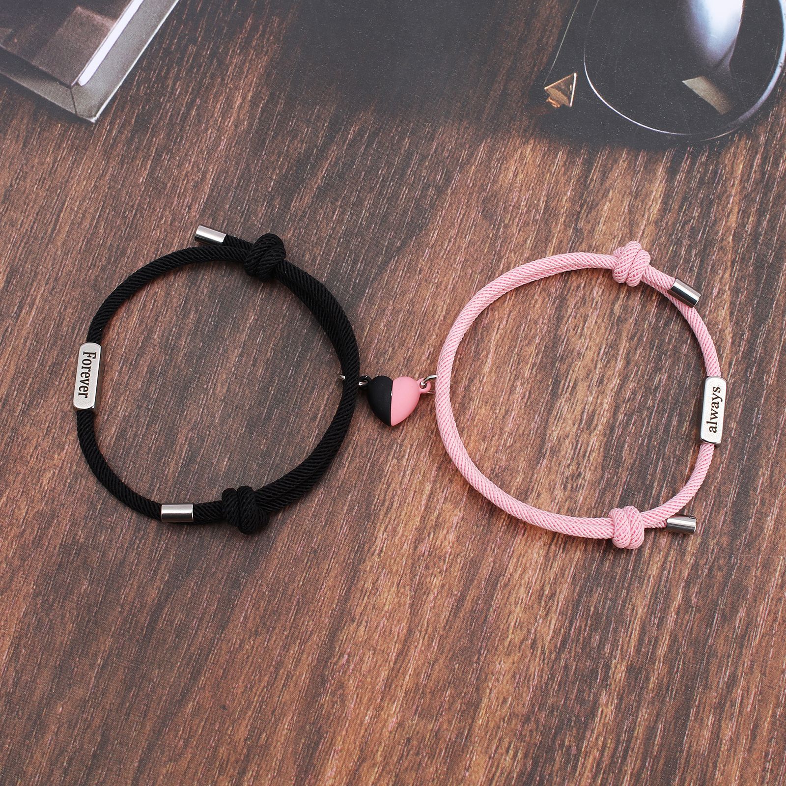 ペアブレスレット 永遠の絆を繋ぐハート型磁石付き紐編みブレスレット