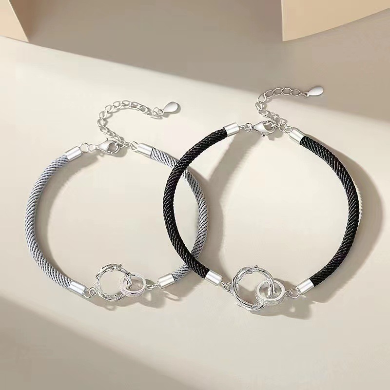 https://fulmo-img-server.com/pairheart/52cc2a77-fd55-4a56-80d1-2e20fbe357c3.jpg