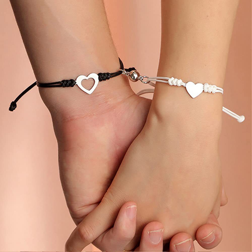 https://fulmo-img-server.com/pairheart/54357d30-4a39-4ea1-9b45-83b399959982.jpg