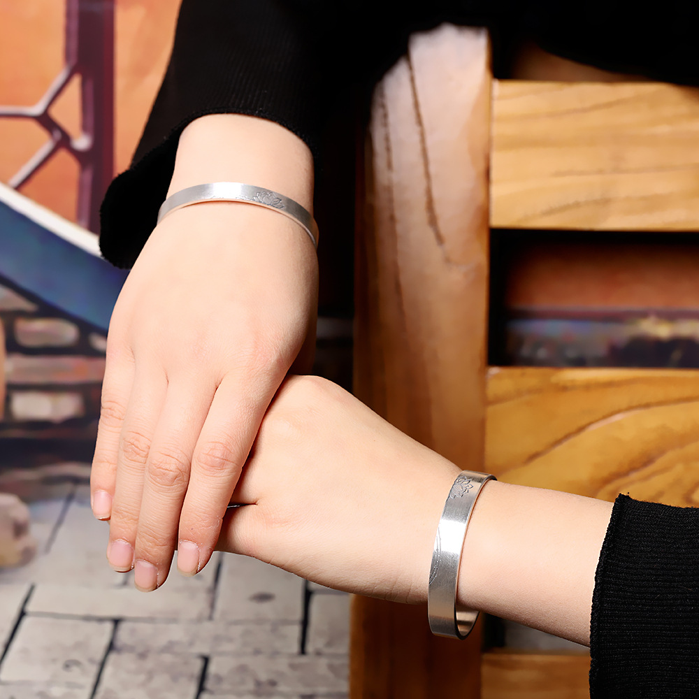 ペアブレスレット唐草模様彫刻蓮花手鐲ペアブレスレット