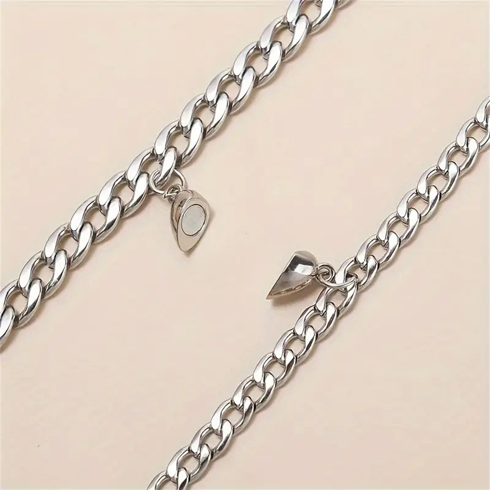 https://fulmo-img-server.com/pairheart/8cdb410d-86dd-408b-864d-a3adb4b17d3e.jpg