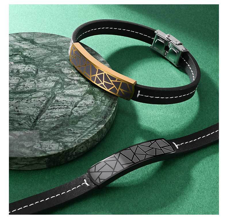 ペアブレスレット 幾何学模様プレート付き革紐ブレスレット