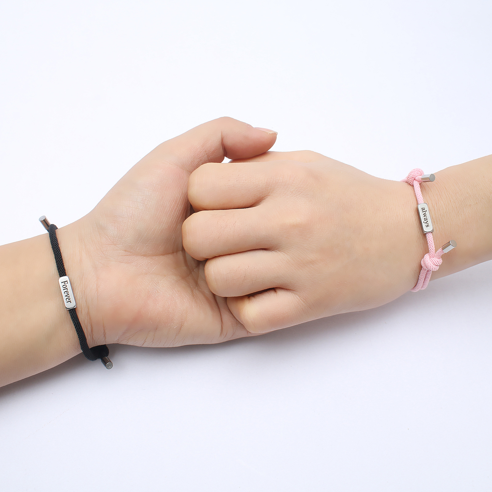 ペアブレスレット 永遠の絆を繋ぐハート型磁石付き紐編みブレスレット