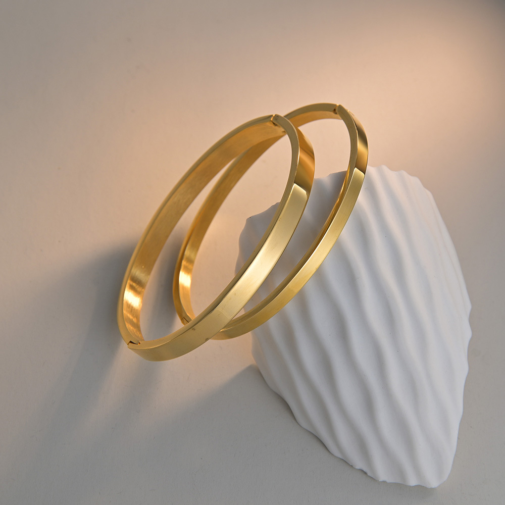 ペアブレスレット シンプル楕円形開閉式ステンレスペアバングル