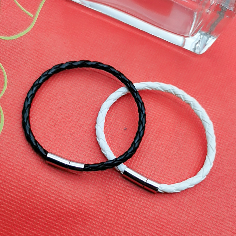 編み込みレザーペアブレスレット磁石留め具