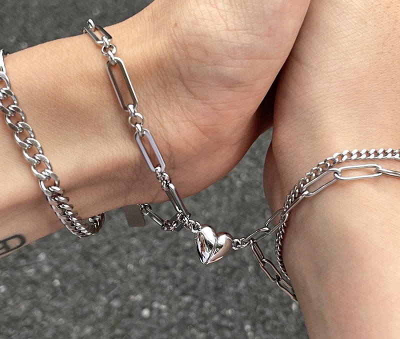 ペアブレスレット ハート磁石で繋がる喜平鎖ペアブレスレット