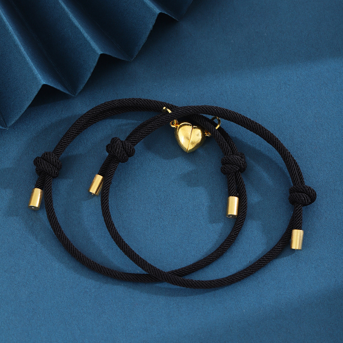 ペアブレスレット ハート型磁石付き結び目コード組紐ブレスレット