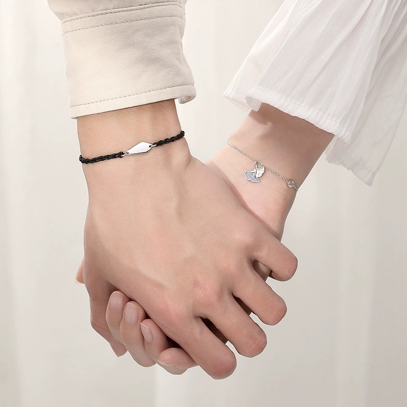 https://fulmo-img-server.com/pairheart/e5f3aca9-833c-4c94-9821-cdb942610911.jpg