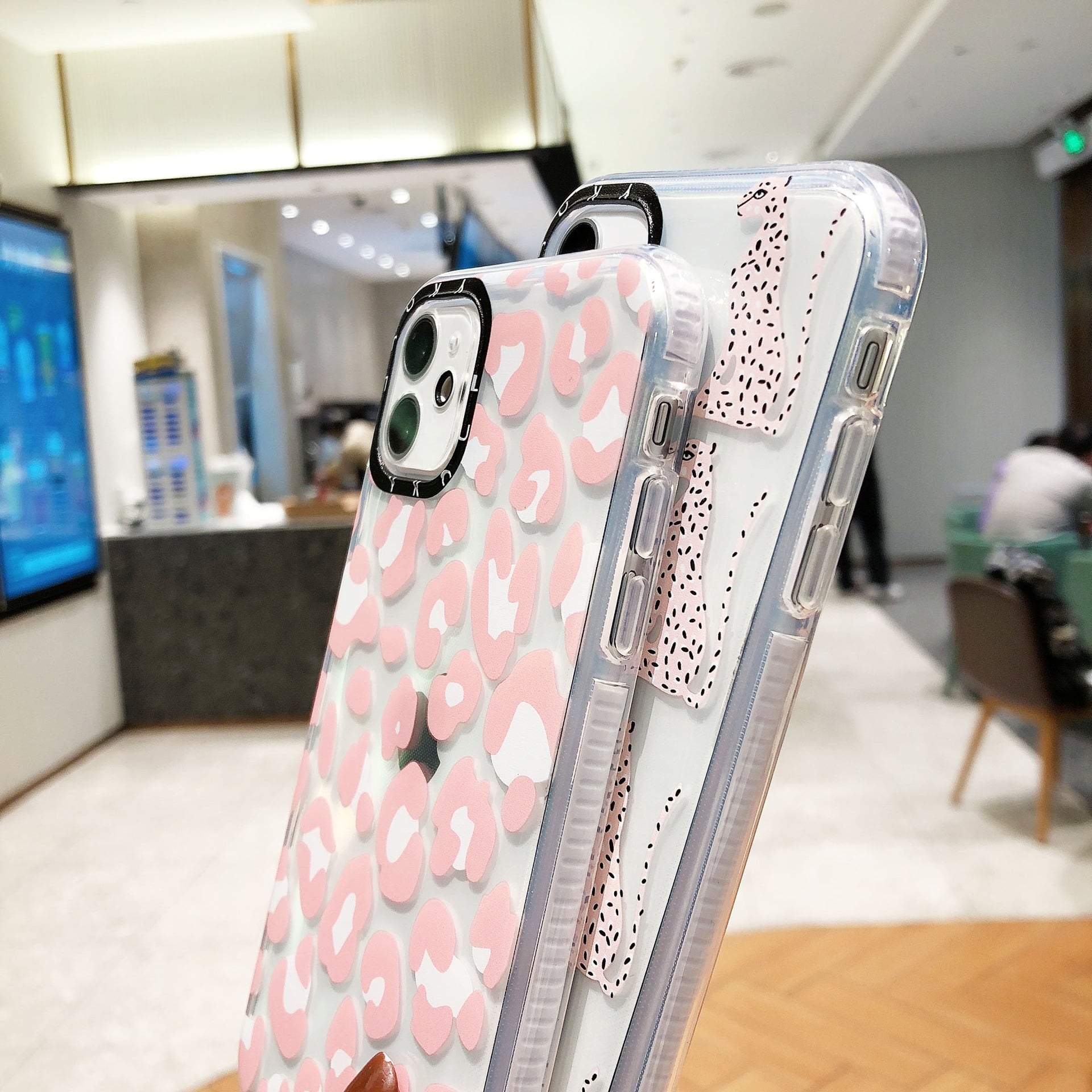 お揃いスマホケース パステルカラー ヒョウ柄 透明スマホケース