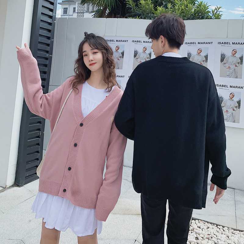 【2025年最新】カーディガンのペアルック9選！冬のニットカップルコーデ