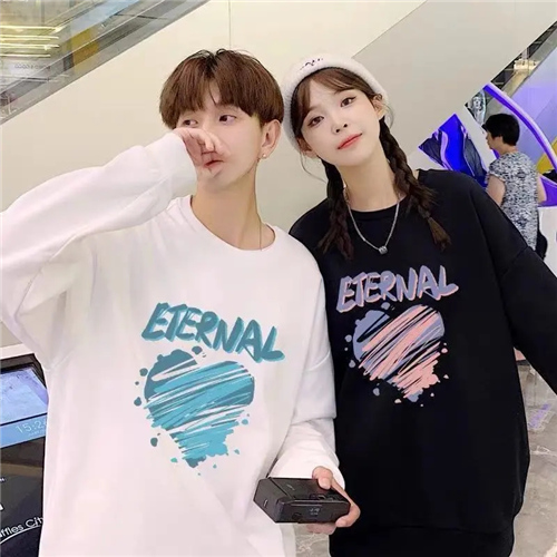 ペアルック 夫婦カップル向けハートプリントペアトレーナー