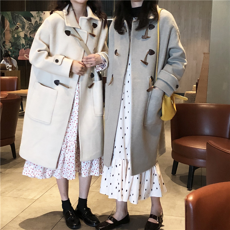 双子コーデ シミラールック 厚い羊毛のコート