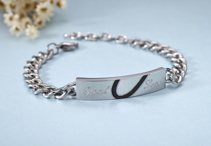 https://fulmo-img-server.com/pairl/b9e0cda55530e3bbd6b41ca2683f9b3b.jpg