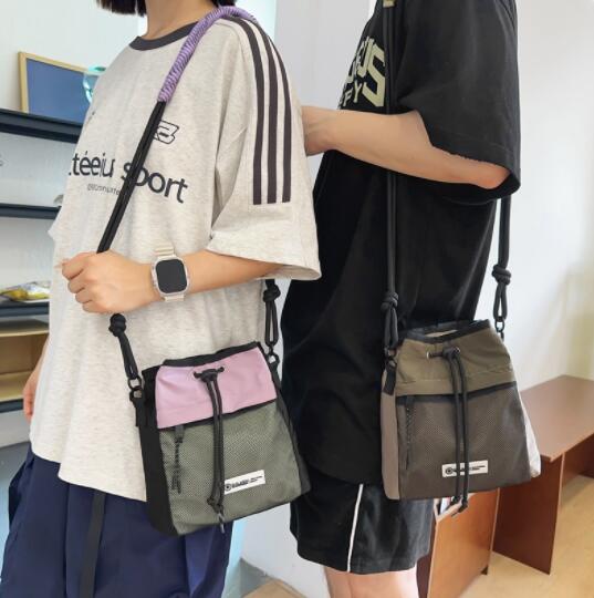 ペアルック ペア巾着型斜めがけショルダーバッグ