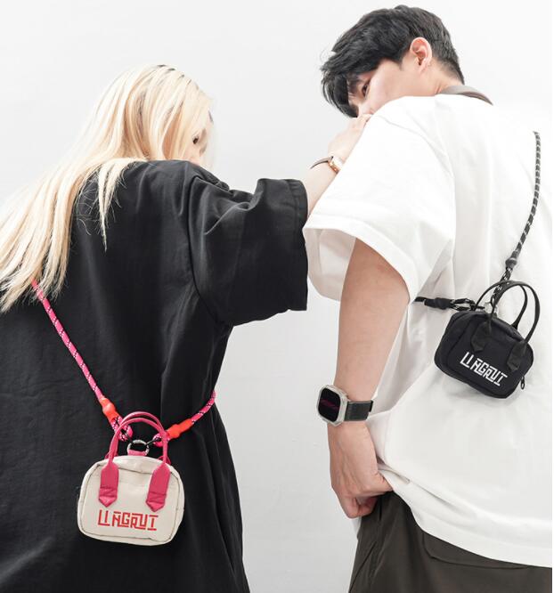 ペアルック 斜めがけ ミニショルダーバッグ 男女兼用
