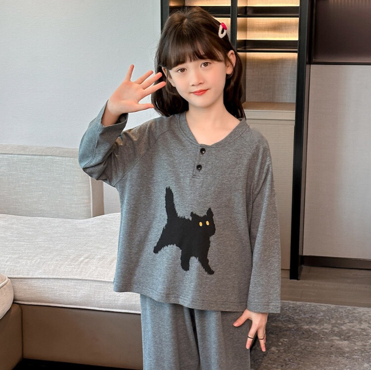 子どもパジャマ 黒猫シルエット 長袖上下セット