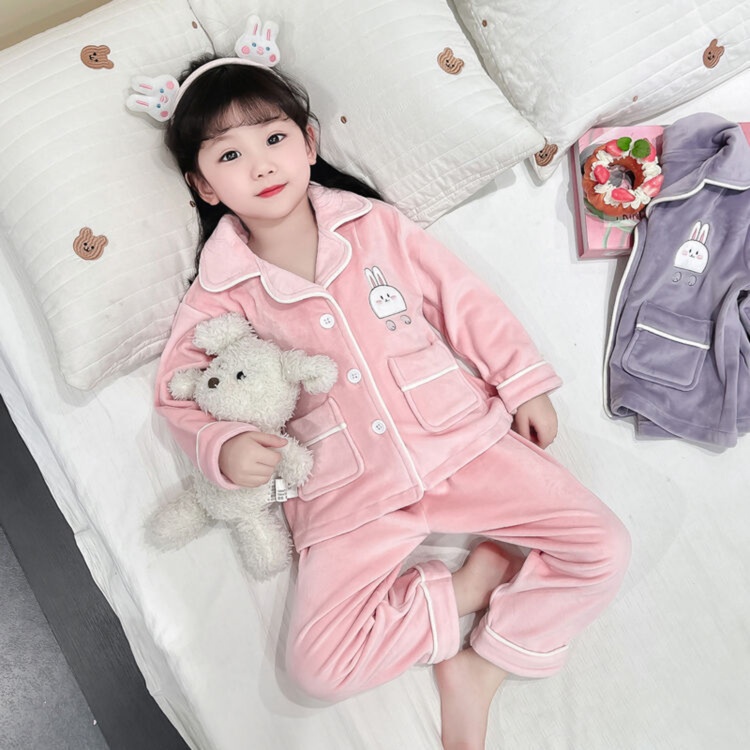 子どもパジャマ うさぎモチーフ付き もこもこルームウェア