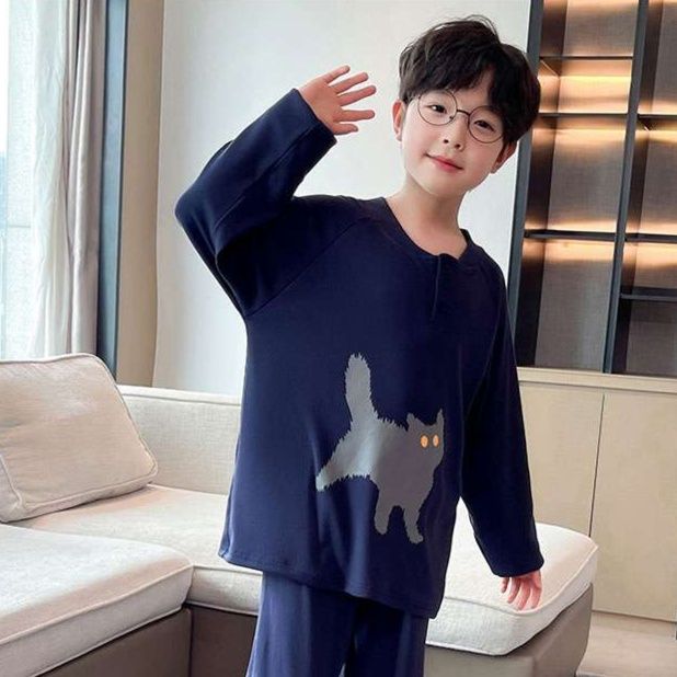 子どもパジャマ ねこシルエット ふわもこ おやすみセット