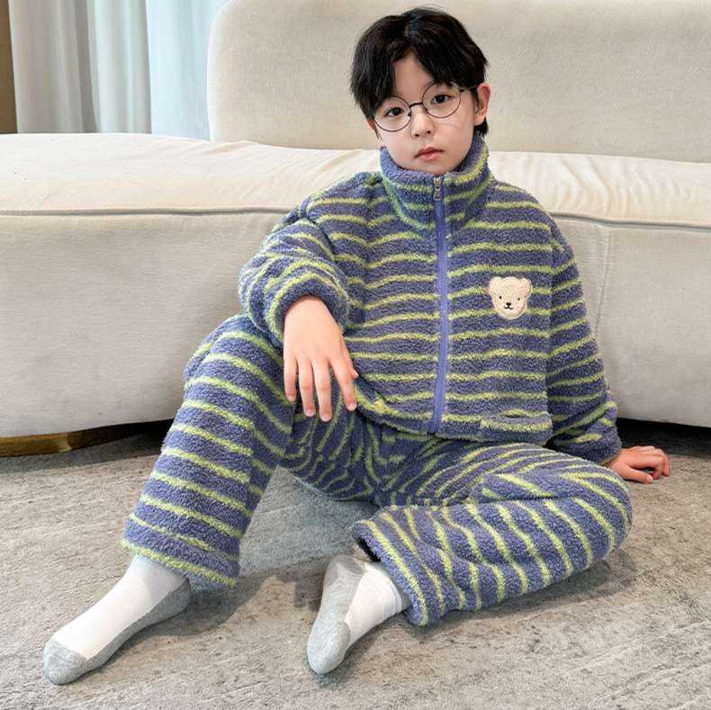 寒い夜もふわふわの安心感！もこもこパジャマ150おすすめ5選