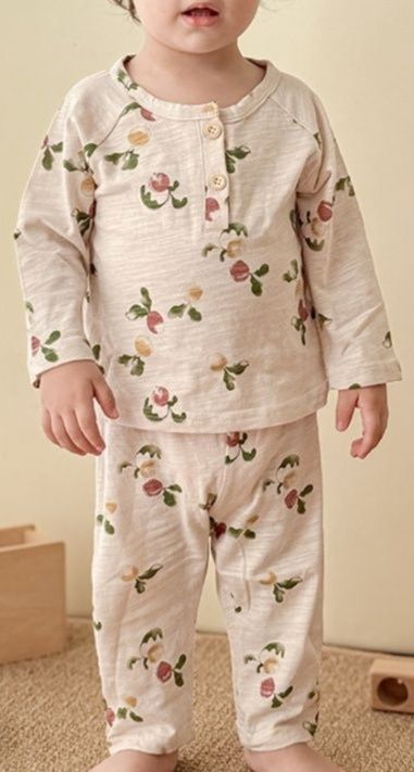 果物柄プリント長袖子どもパジャマ上下セット