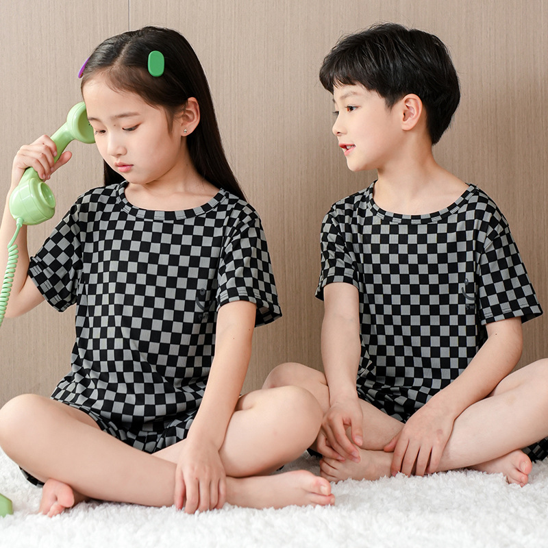 子どもパジャマ 市松模様の涼やかセットアップ