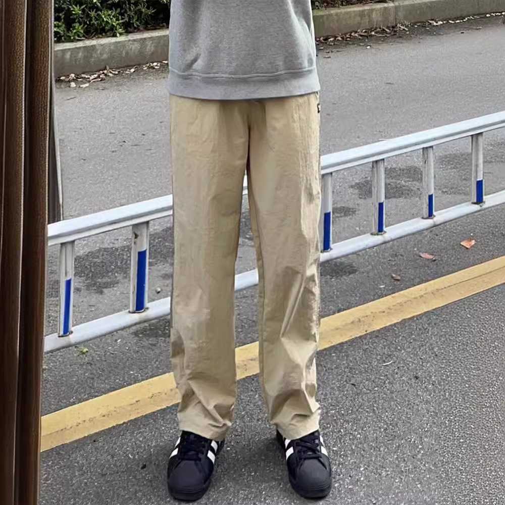 1年中快適に着こなせる！撥水性抜群のナイロンワークパンツ5選