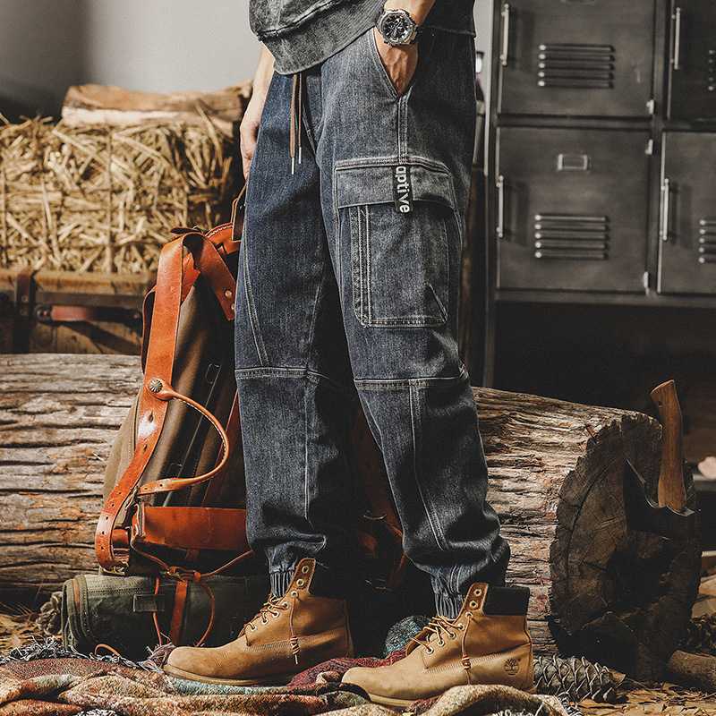 仕事で使えるジーンズパンツ!使えるワークスタイル5選