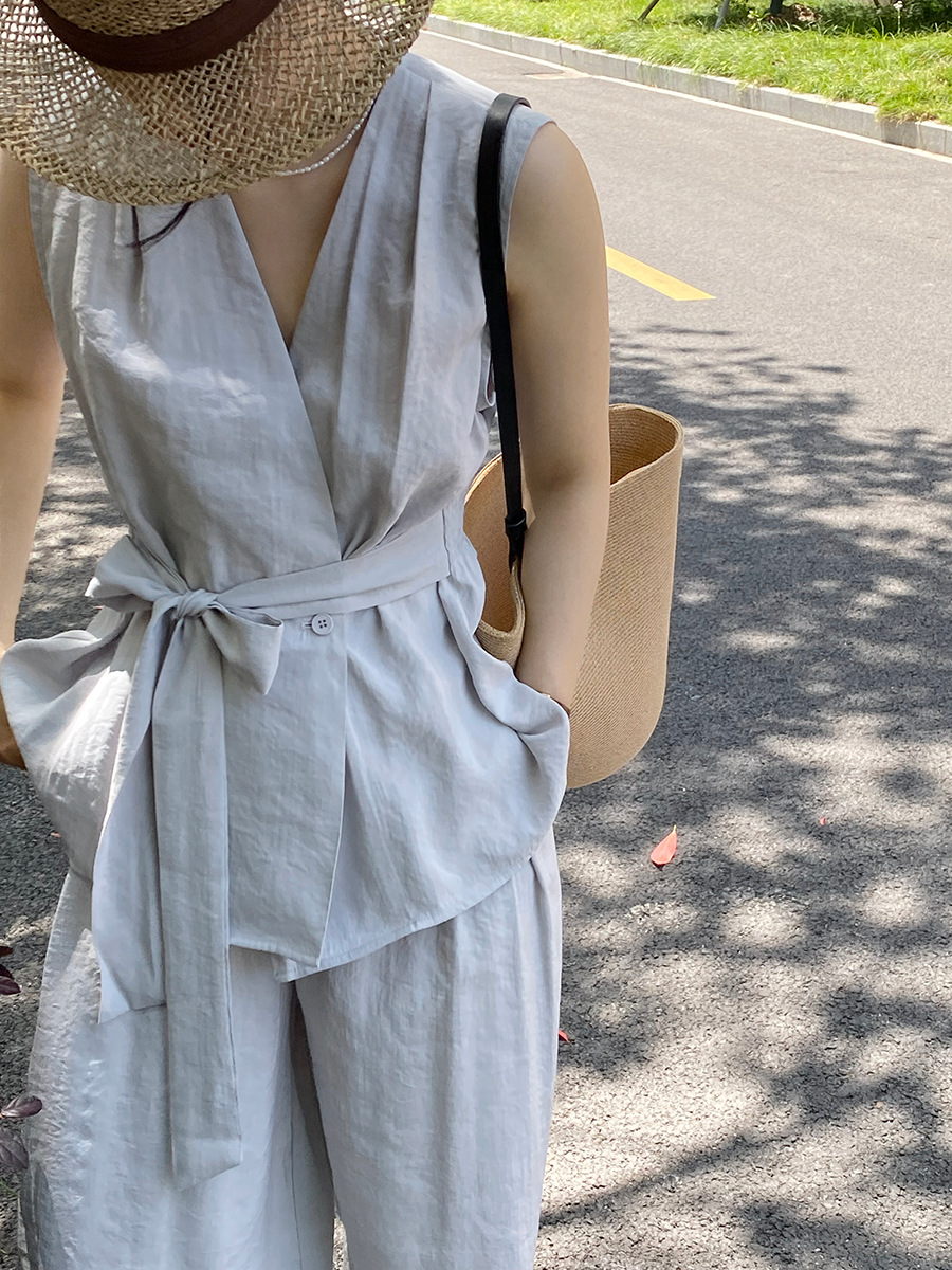 パンツセットアップ 結び目リボン風ノースリーブパンツセット