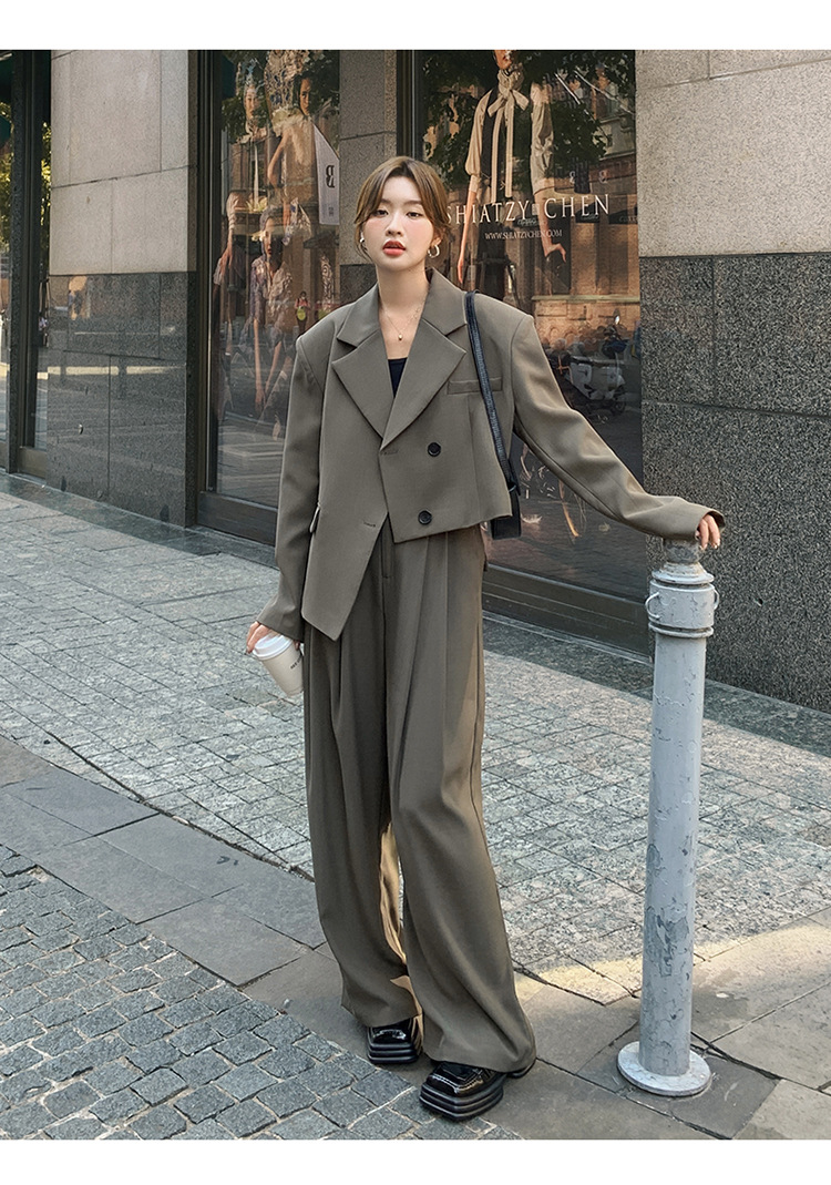 https://fulmo-img-server.com/pants-set/02ec7b27-98f4-4f97-bc36-fdf600b13521.jpg