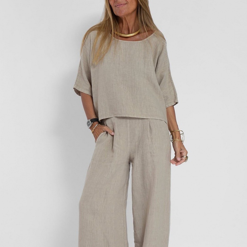 https://fulmo-img-server.com/pants-set/056b6e33-db72-4ece-adf2-5d34860e423f.jpg