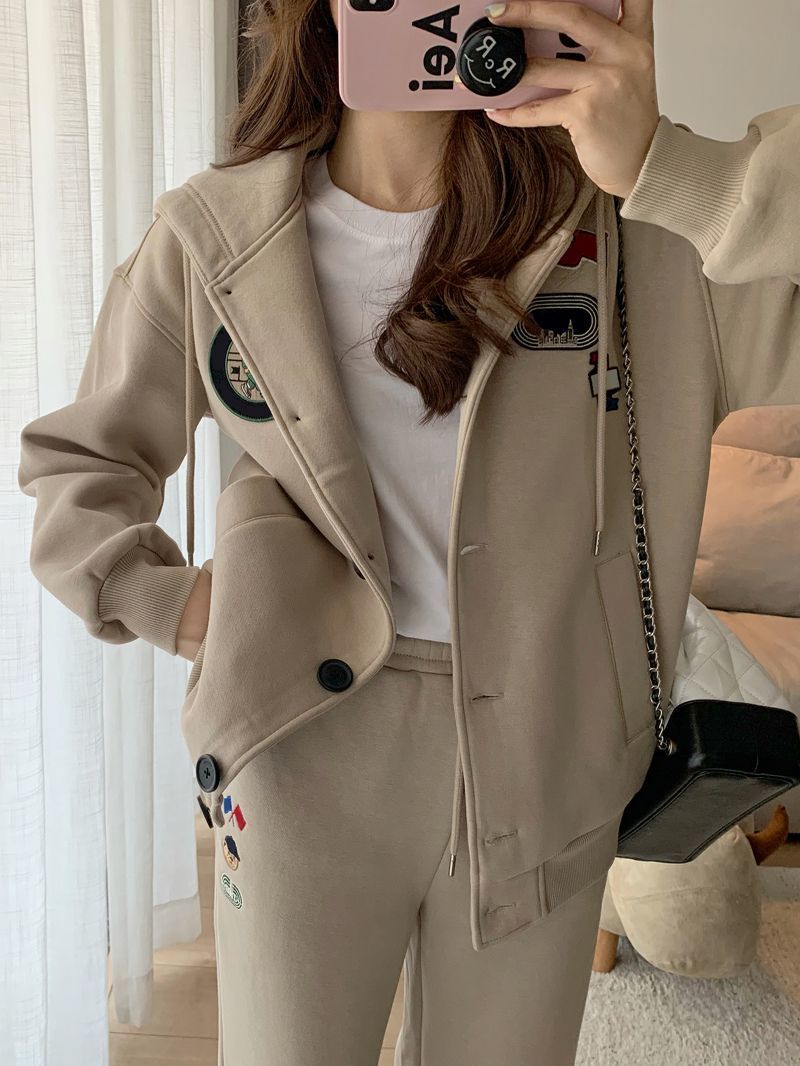 パンツセットアップ ワッペン付きゆったりジャケット&ワイドパンツセット