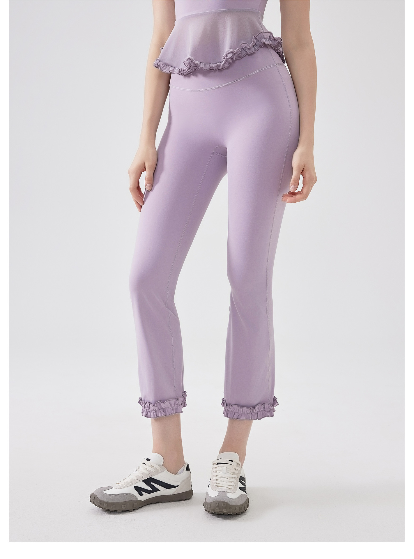 パンツセットアップ フリル裾デザイン ペプラムセットアップ