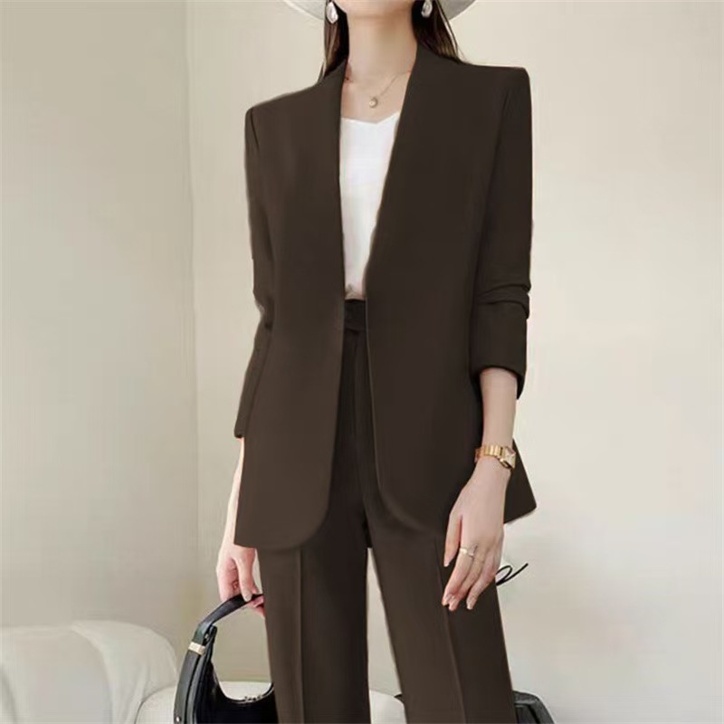 https://fulmo-img-server.com/pants-set/0fa3c5b6-c262-466e-bee5-65b3207ff1b0.jpg