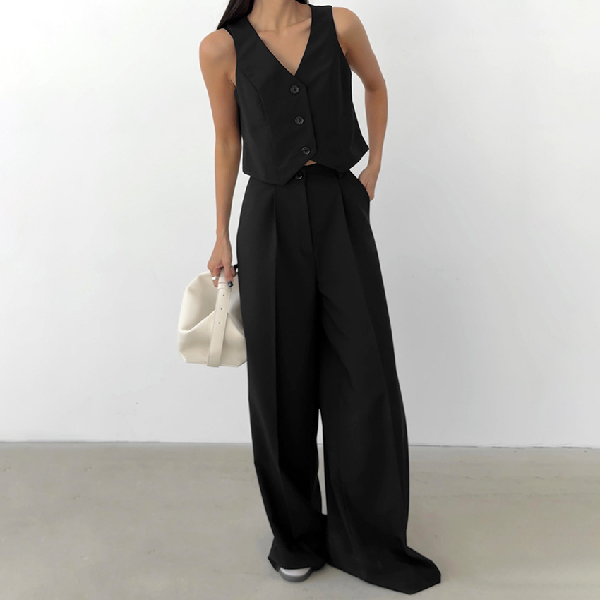 https://fulmo-img-server.com/pants-set/1165d3d3-00c1-47a5-a8ba-6297bf66959d.jpg