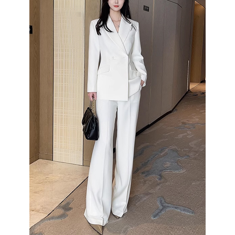 https://fulmo-img-server.com/pants-set/128363ff-87a4-47cb-882d-80901b5a3711.jpg