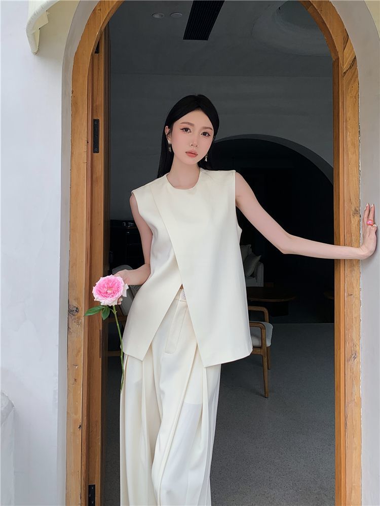 https://fulmo-img-server.com/pants-set/15f665de-575a-454c-9351-bf572be3a215.jpg