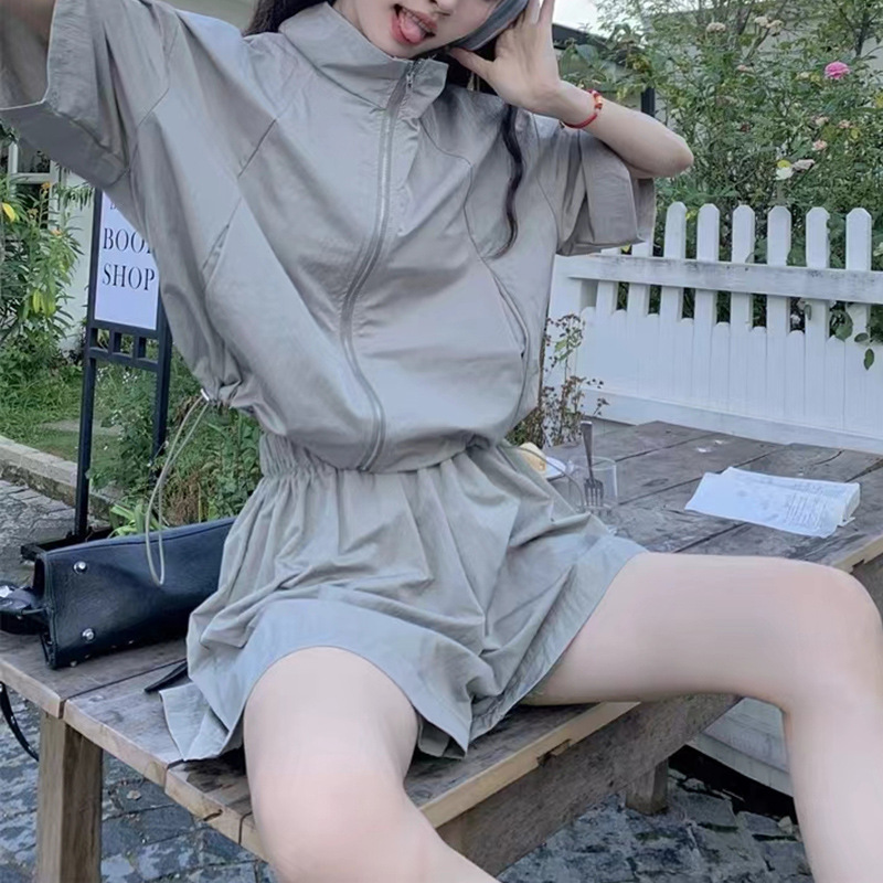 パンツセットアップ ジップアップブルゾン風ショートパンツセット