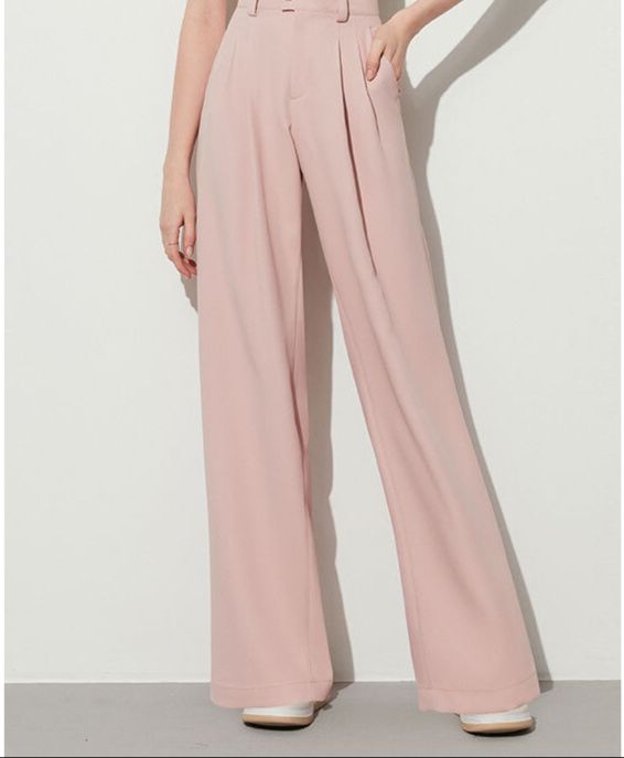 https://fulmo-img-server.com/pants-set/1746856335916_v8mvp6n2_jqdjgs5v.jpeg